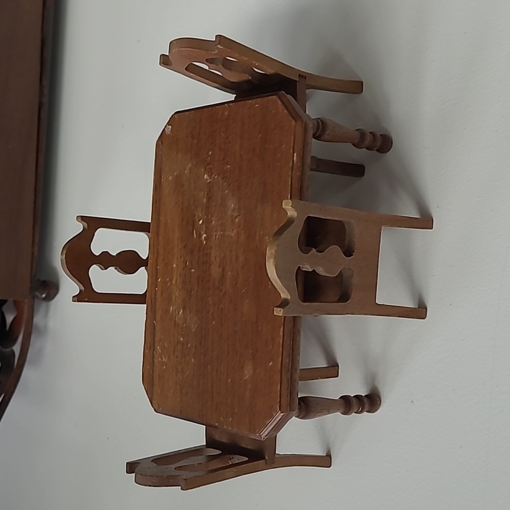 1930's Dollhouse Furniture.